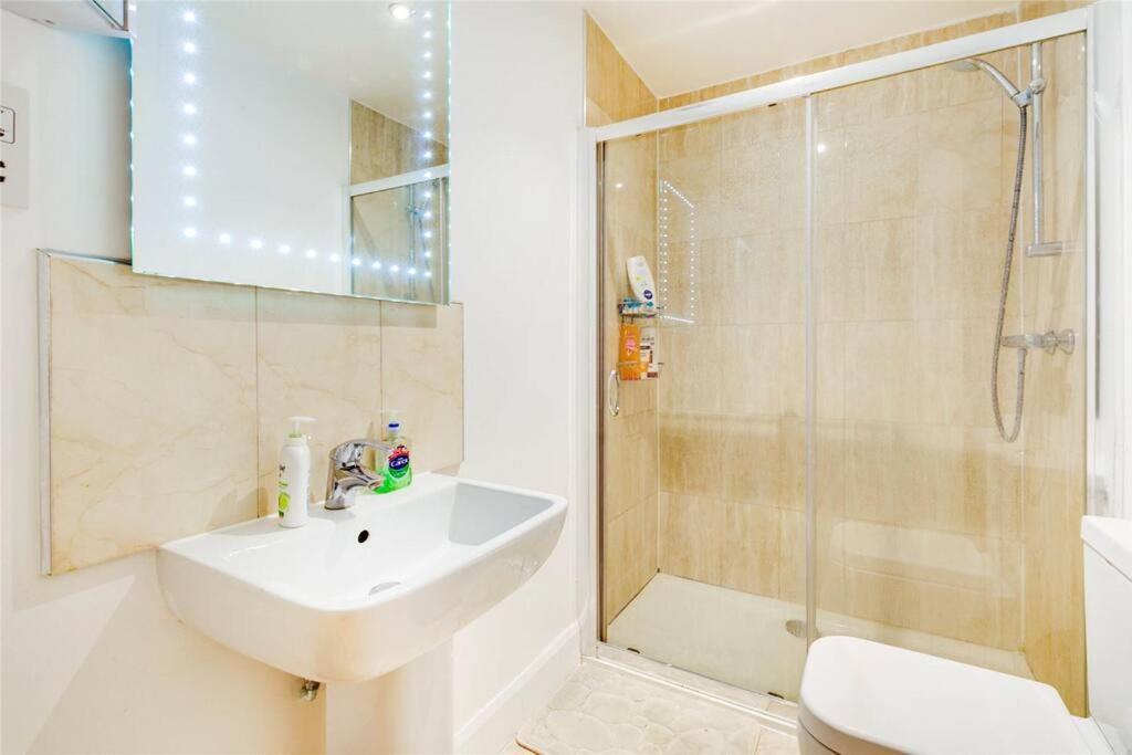 Fulham Serviced Apartment London Exteriör bild